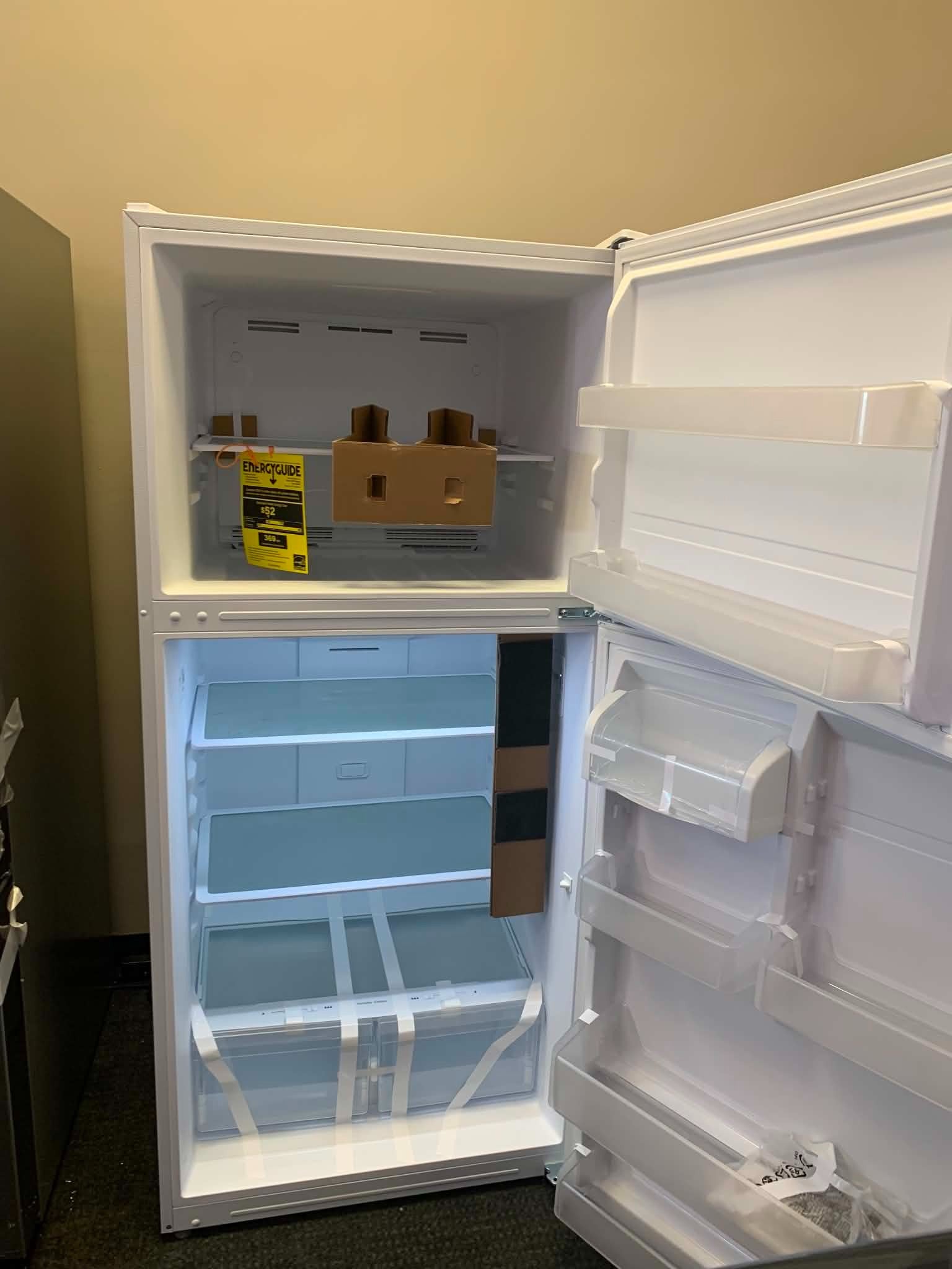 Vissani 18 cu. ft. Top Freezer Refrigerator, White MDTF18WHR